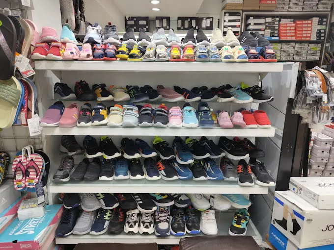 NEW SHOE PARK